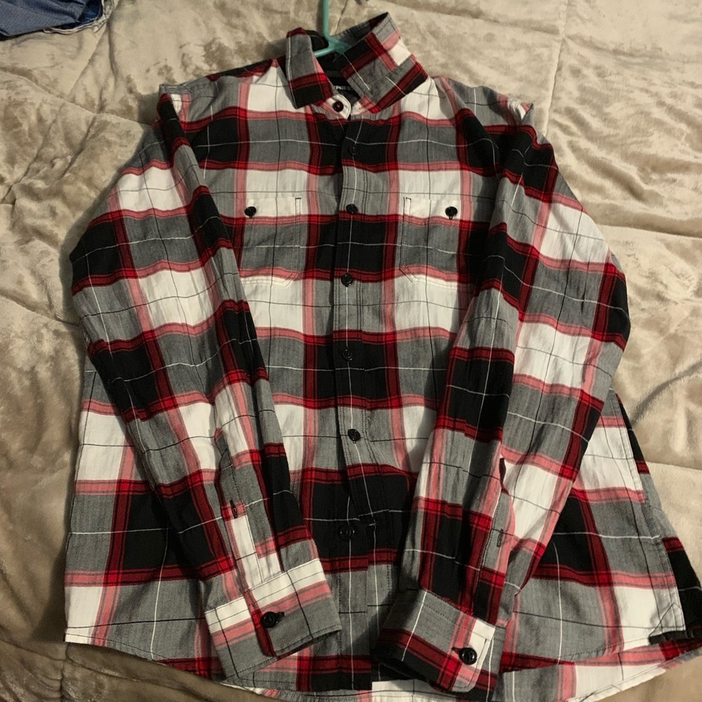 Exprsss button down